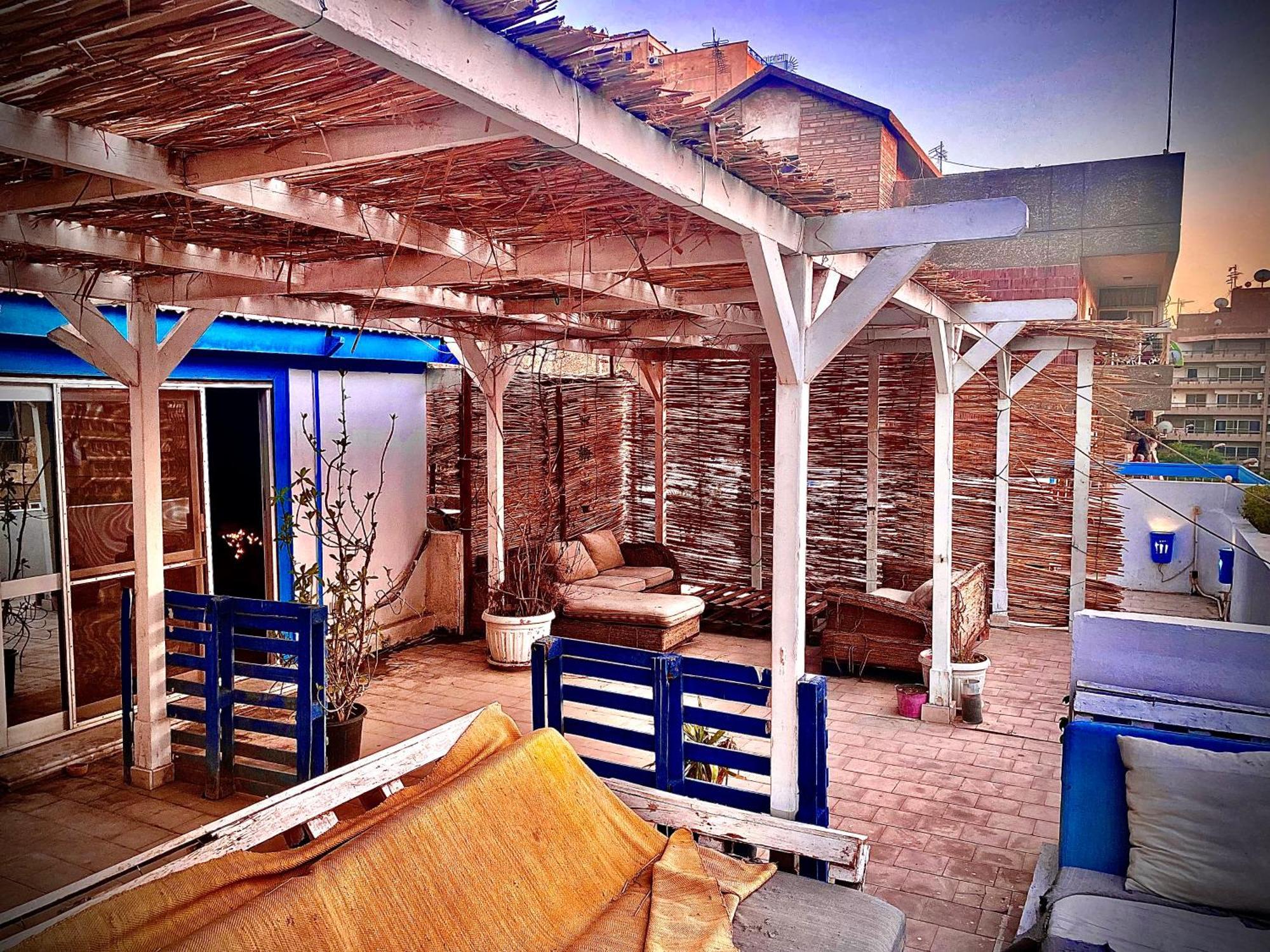 Airport Rooftop Club Luxurious Rooms And Studios Kairo Exteriör bild