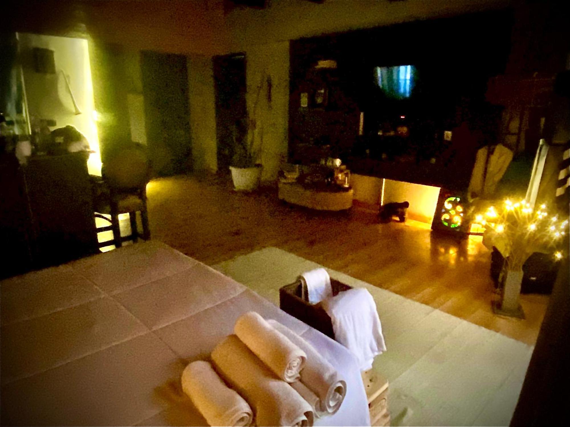Airport Rooftop Club Luxurious Rooms And Studios Kairo Exteriör bild