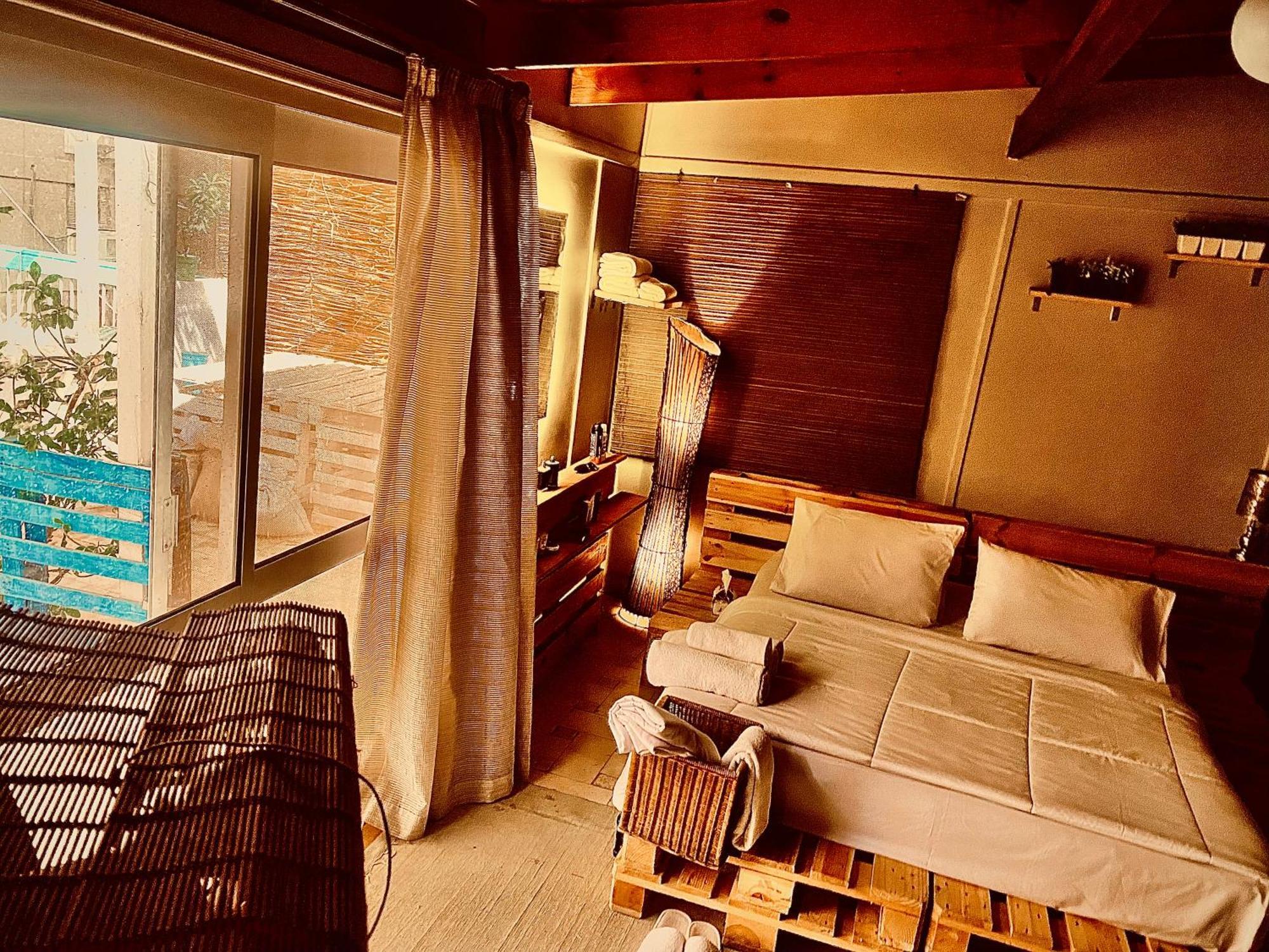 Airport Rooftop Club Luxurious Rooms And Studios Kairo Exteriör bild