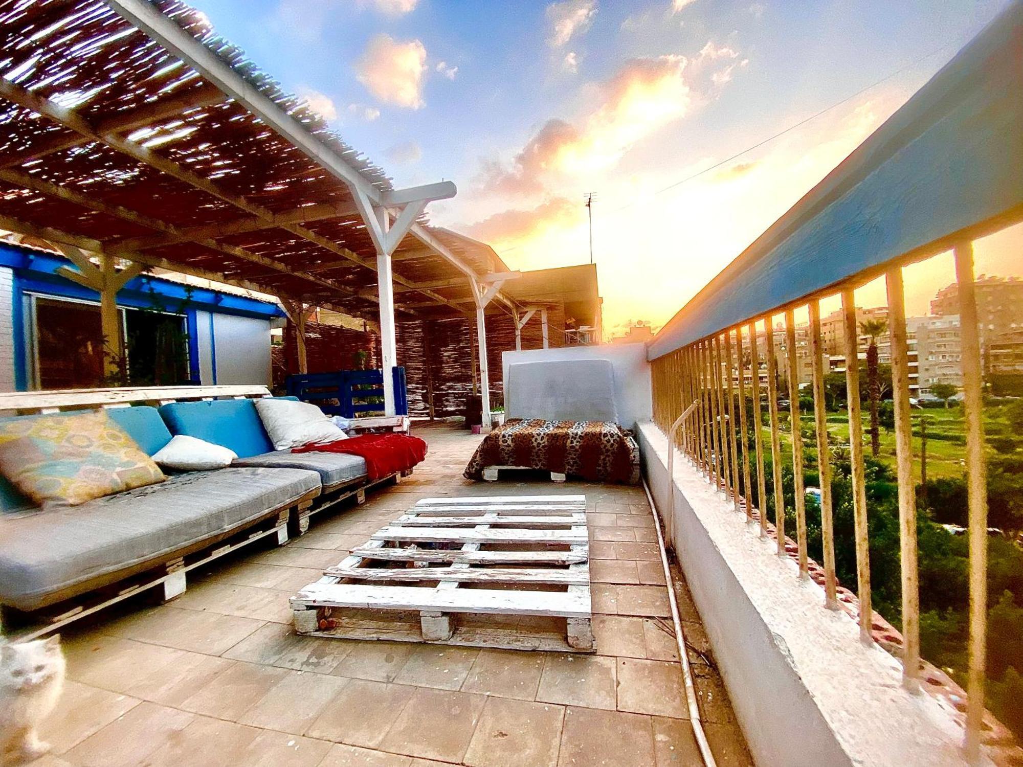 Airport Rooftop Club Luxurious Rooms And Studios Kairo Exteriör bild
