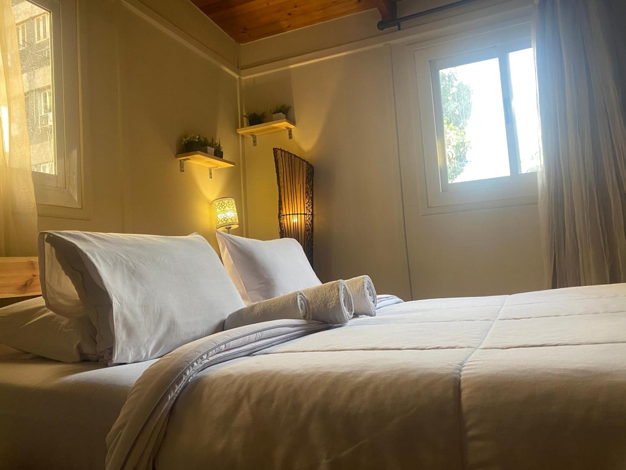 Airport Rooftop Club Luxurious Rooms And Studios Kairo Exteriör bild